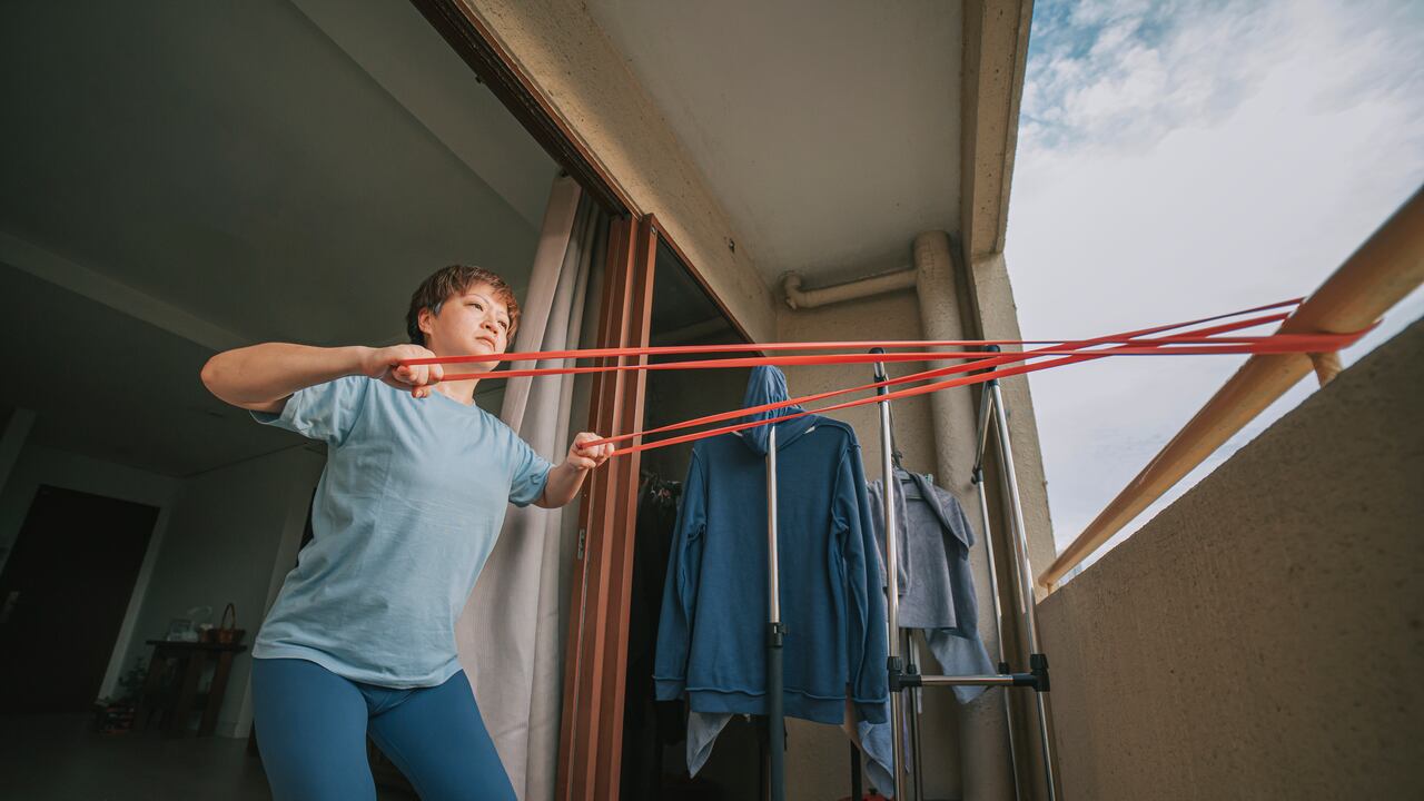 Es posible cambiar la resistencia de las bandas elásticas durante el ejercicio.