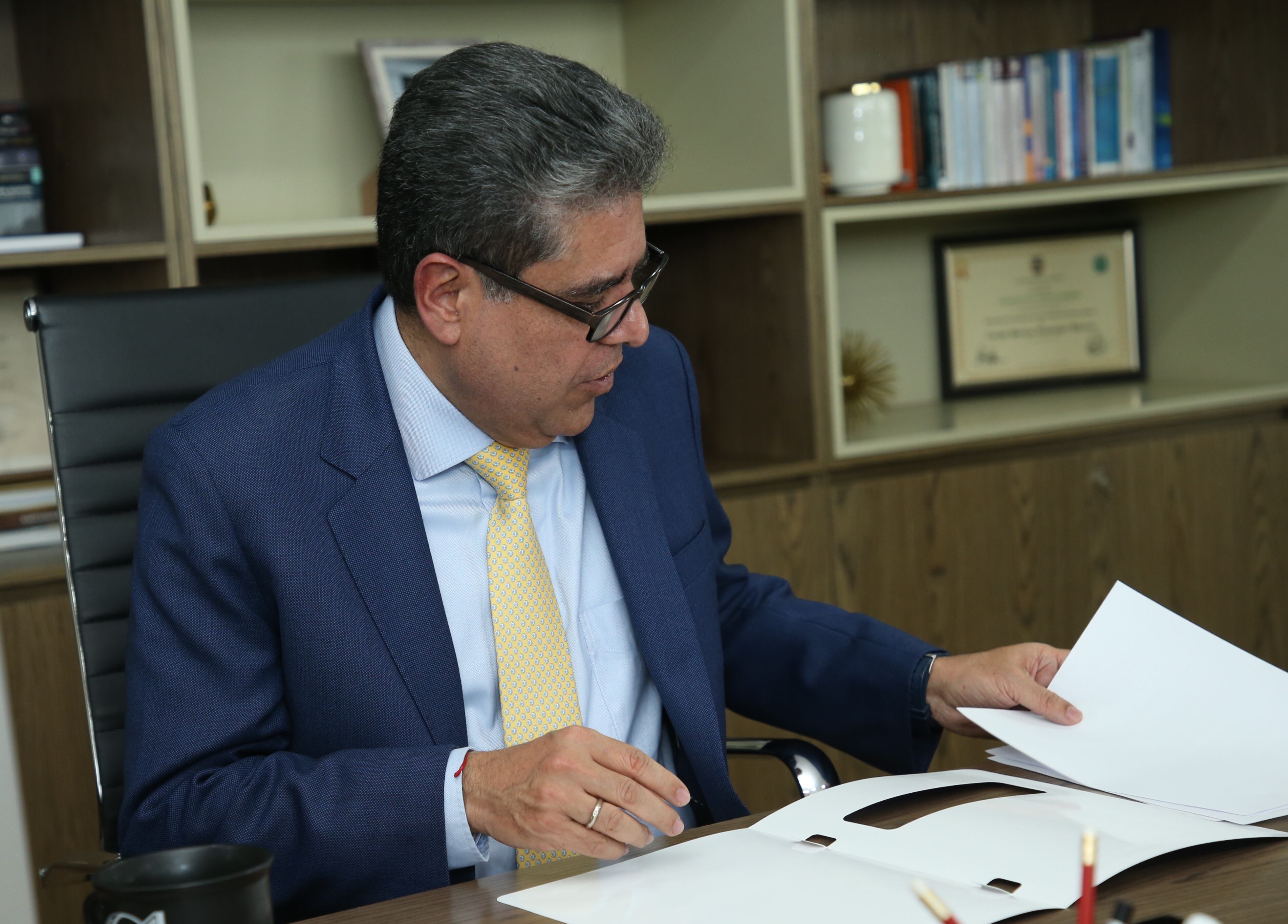 Carlos Hernán Rodríguez
Contralor