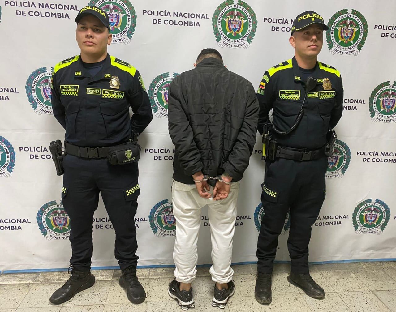 Esta persona es conocida como Jhon