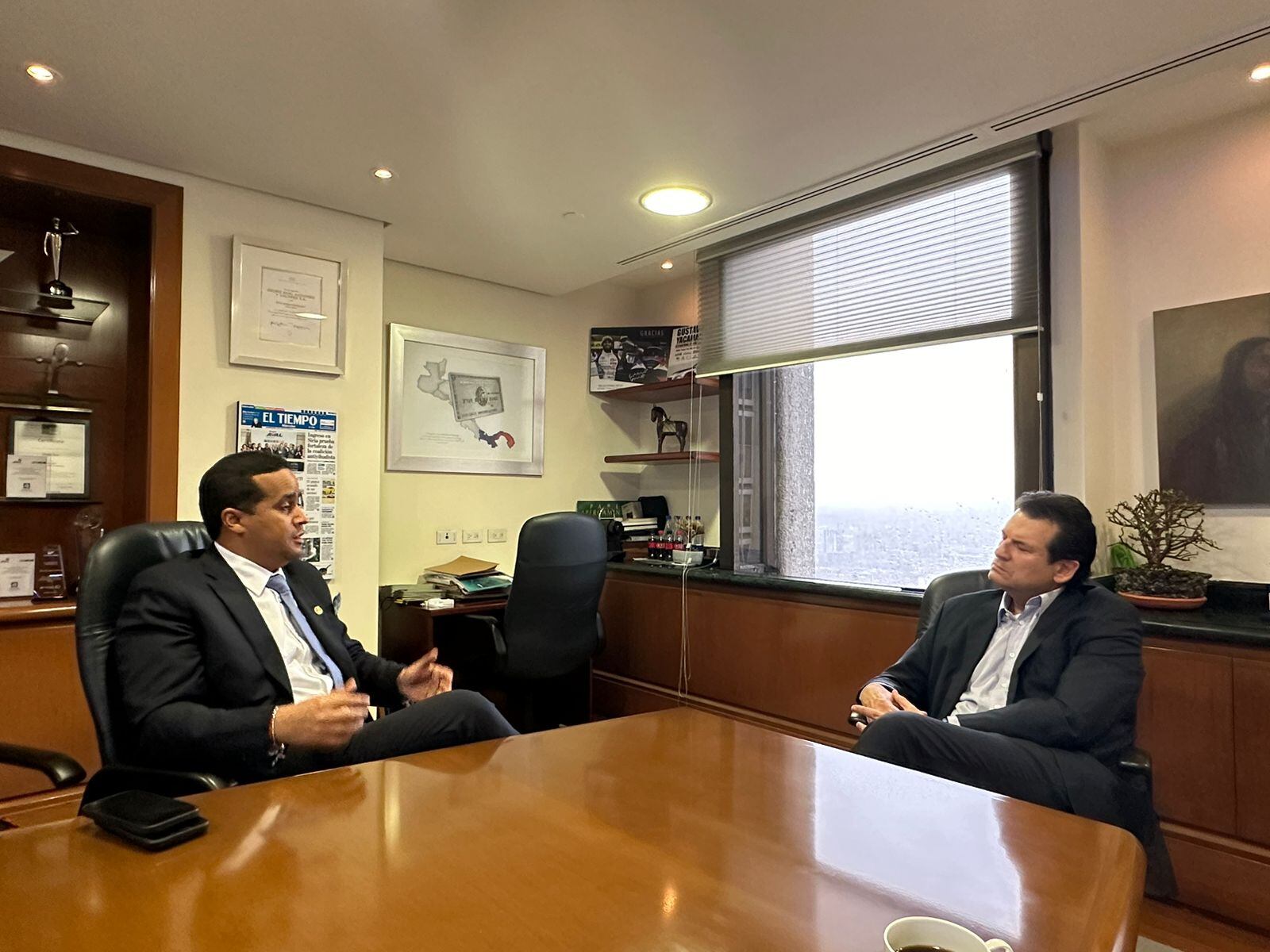 Primera reunión entre Luis Carlos Sarmiento Gutiérrez y Gobernador de La Guajira: “Nuestra Misión es cumplirle la palabra a La Guajira”.