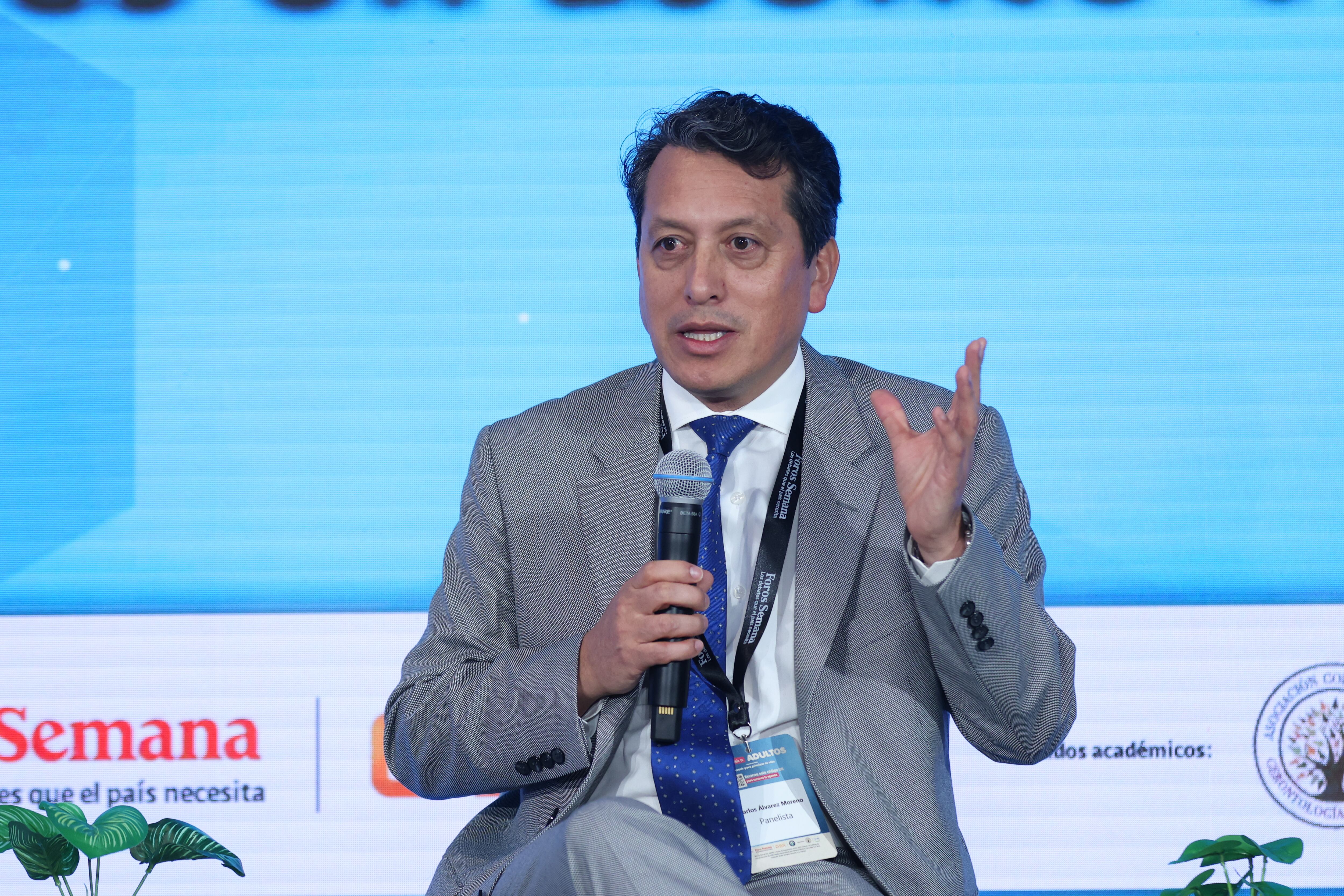 Foro ‘Vacunación en adultos: prevenir para priorizar la vida’
Jueves 3 de julio de 2025

PANEL | Vacunación en adultos: ¿por qué es un asunto vital?
Juan Pablo Osorio Lombana
Presidente de la Asociación Colombiana de Infectología -ACIN Capítulo central
Carlos Álvarez-Moreno
Vicepresidente científico e innovación de la Clínica Colsanitas
Homero Puello
Presidente de la Asociación Colombiana de Medicina Interna (ACMI)
Carlos Ariza
Presidente de la Asociación Colombiana de Gerontología y Geriatría
Modera: Víctor Saravia
Gerente médico de vacunas de adultos de GSK