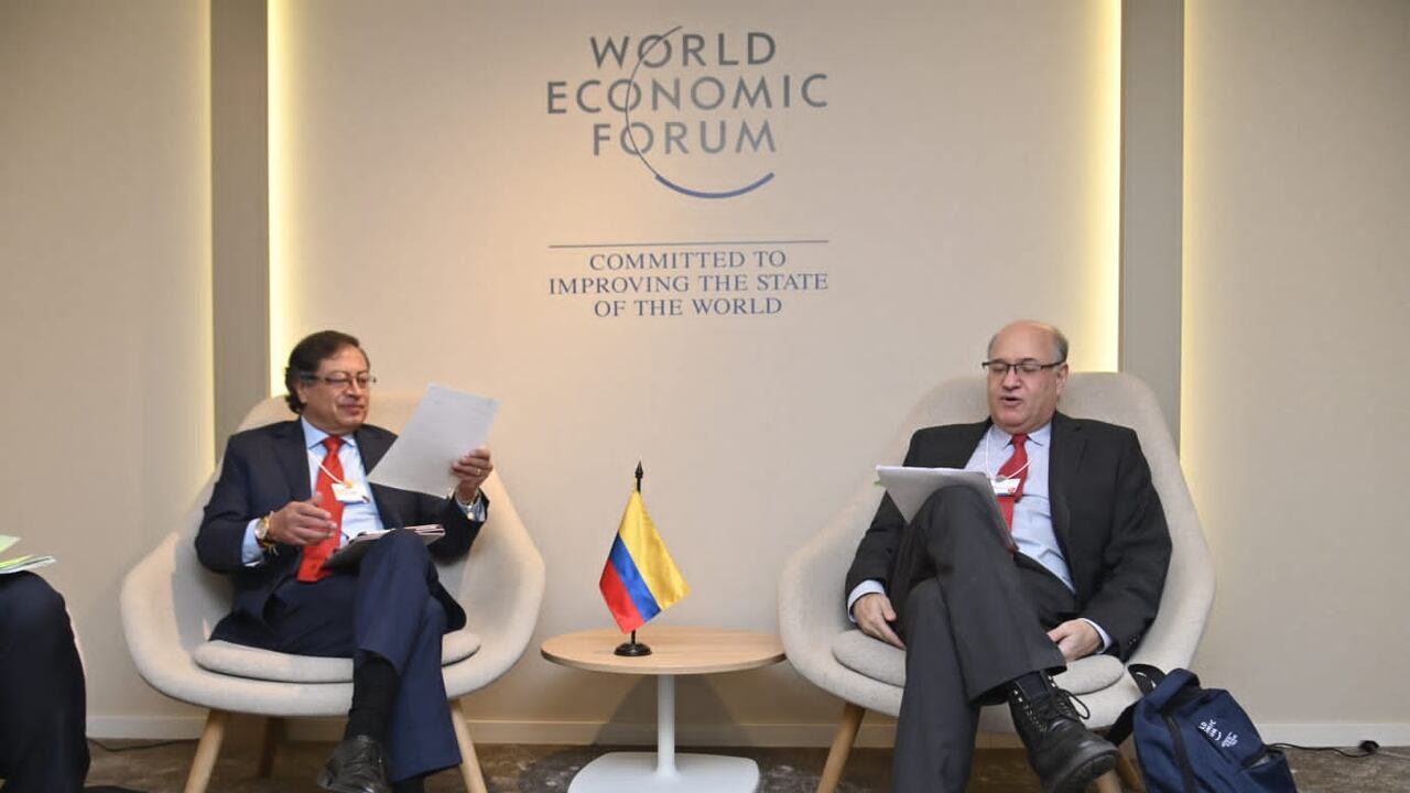 El presidente aseguró que en medio de la crisis climática hay presidentes como el que siguen “luchando porque que se coloque en las conciencias de la gente y en el centro de la política pública la solución de estas problemáticas: el hambre, la crisis climática y la guerra”.