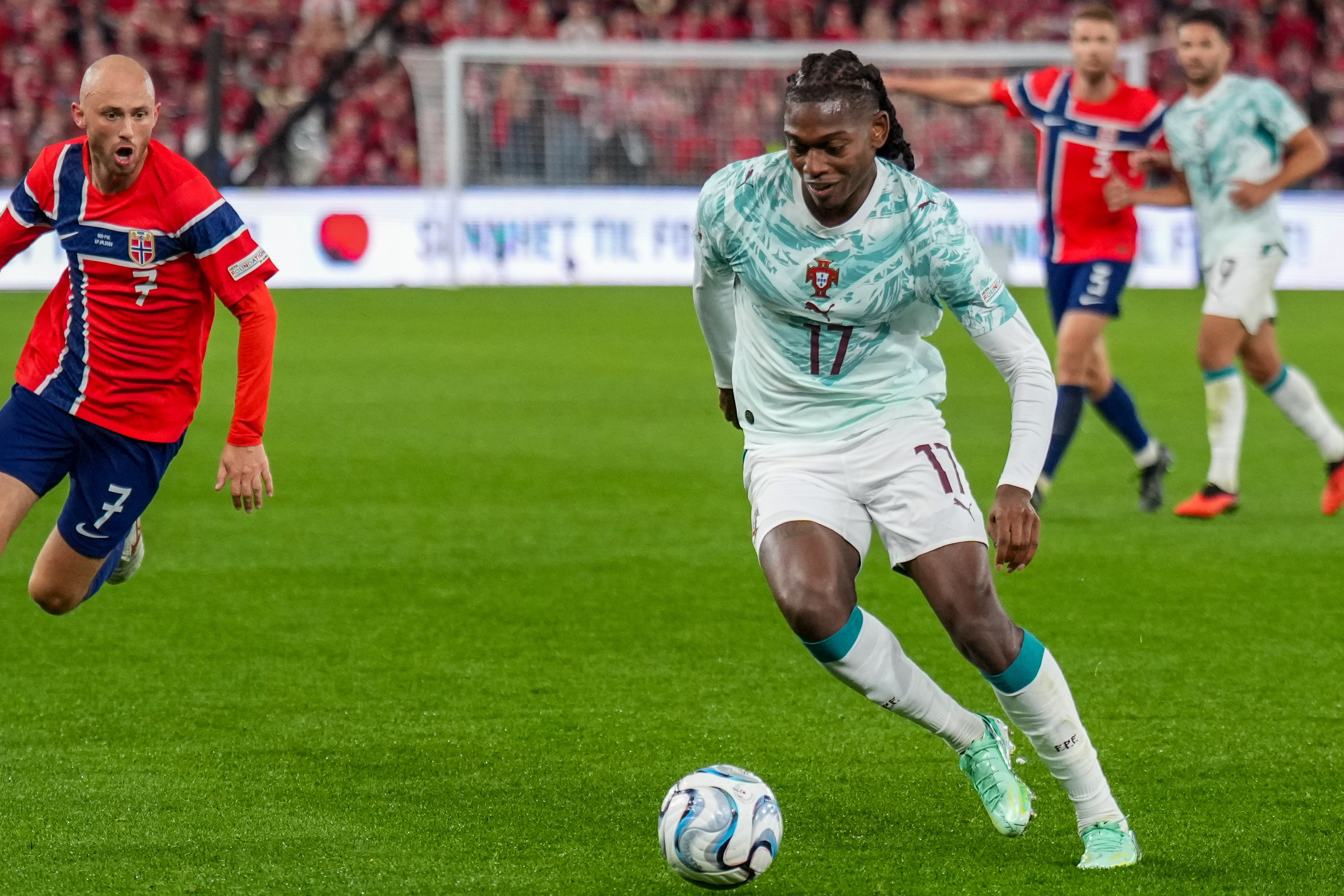 Rafael Leão, el nuevo número '7' en Portugal.