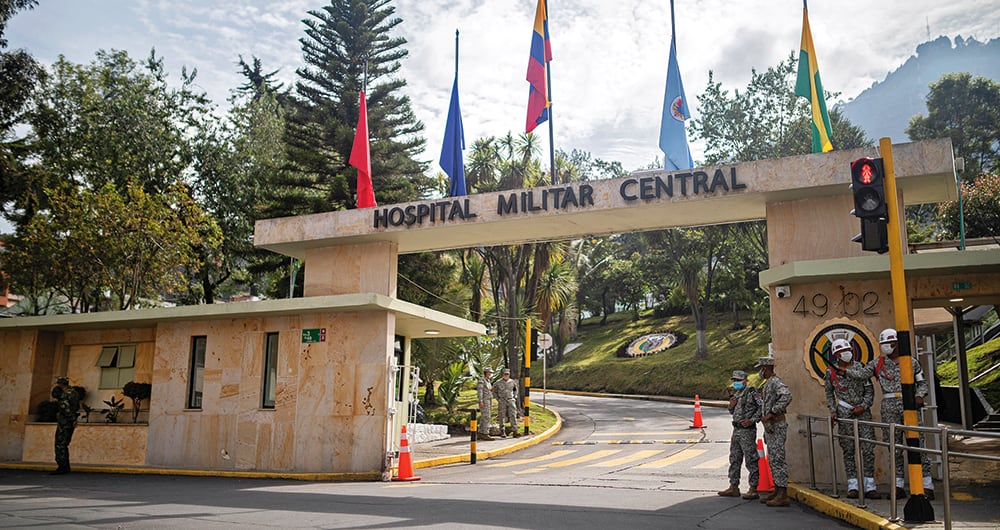  El rector le otorgó un incentivo a su hijo como jefe de residentes en el Hospital Militar, donde aseguraron que no cumplió con las horas establecidas.