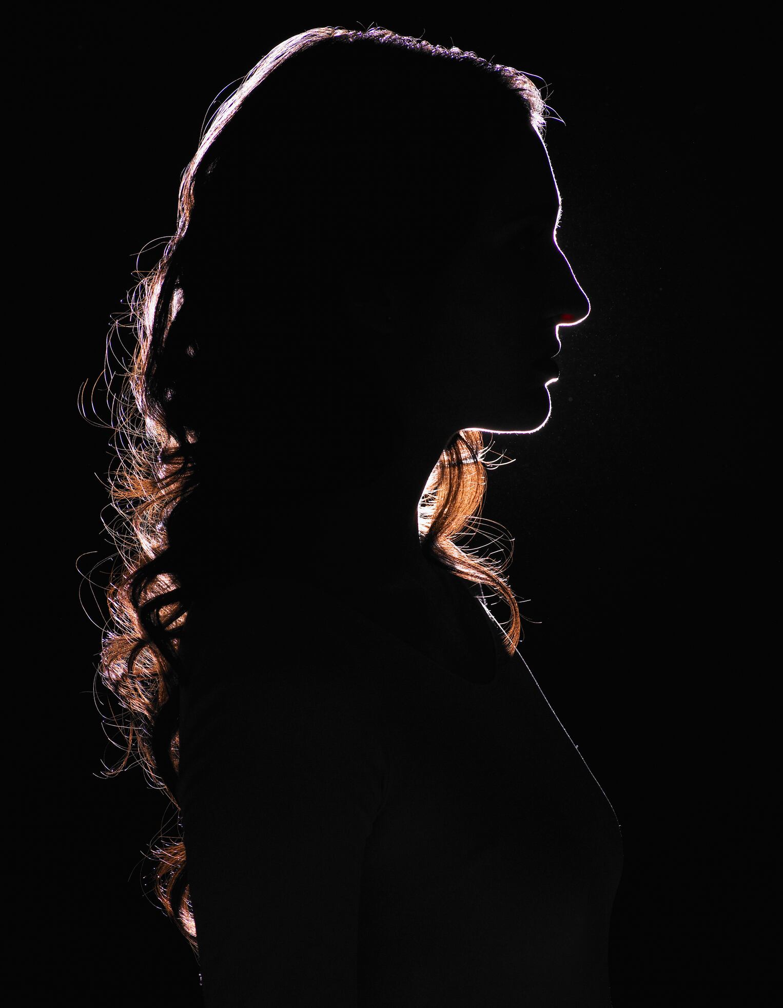 Foto de referencia de la silueta de una mujer