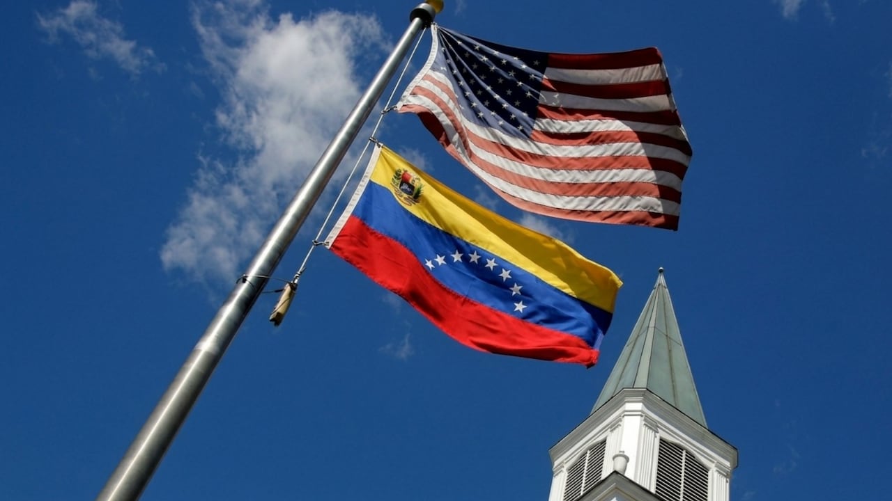 Estados Unidos cambia su postura hacia Venezuela.