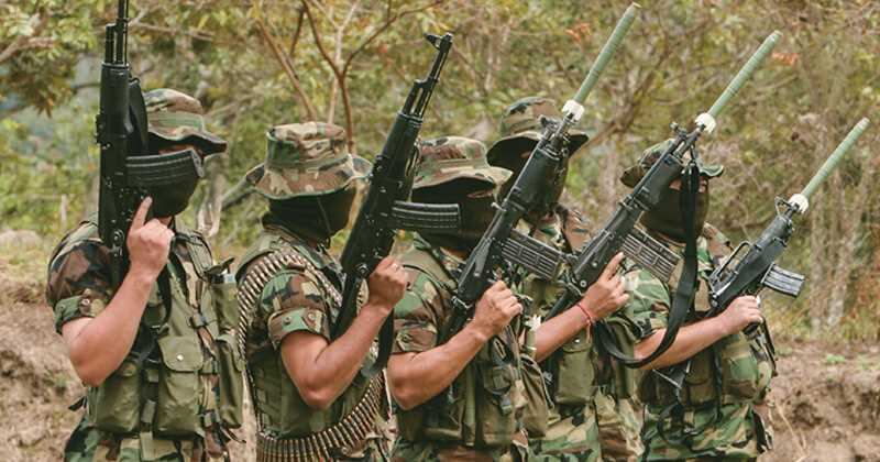 Los grupos armados están disputándose a sangre y fuego el negocio de minería en inmediaciones de Segovia, en Antioquia. 