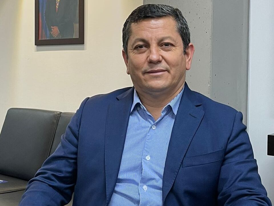 Mauricio Muñoz, autor de Vivir entre los muertos.