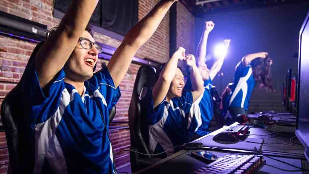 Fall Guys: Ultimate Knockout y Call of Duty Modern Wardare 2 son los dos videojuegos seleccionados por Sony para que los fanáticos de la consola disfruten sin costo.