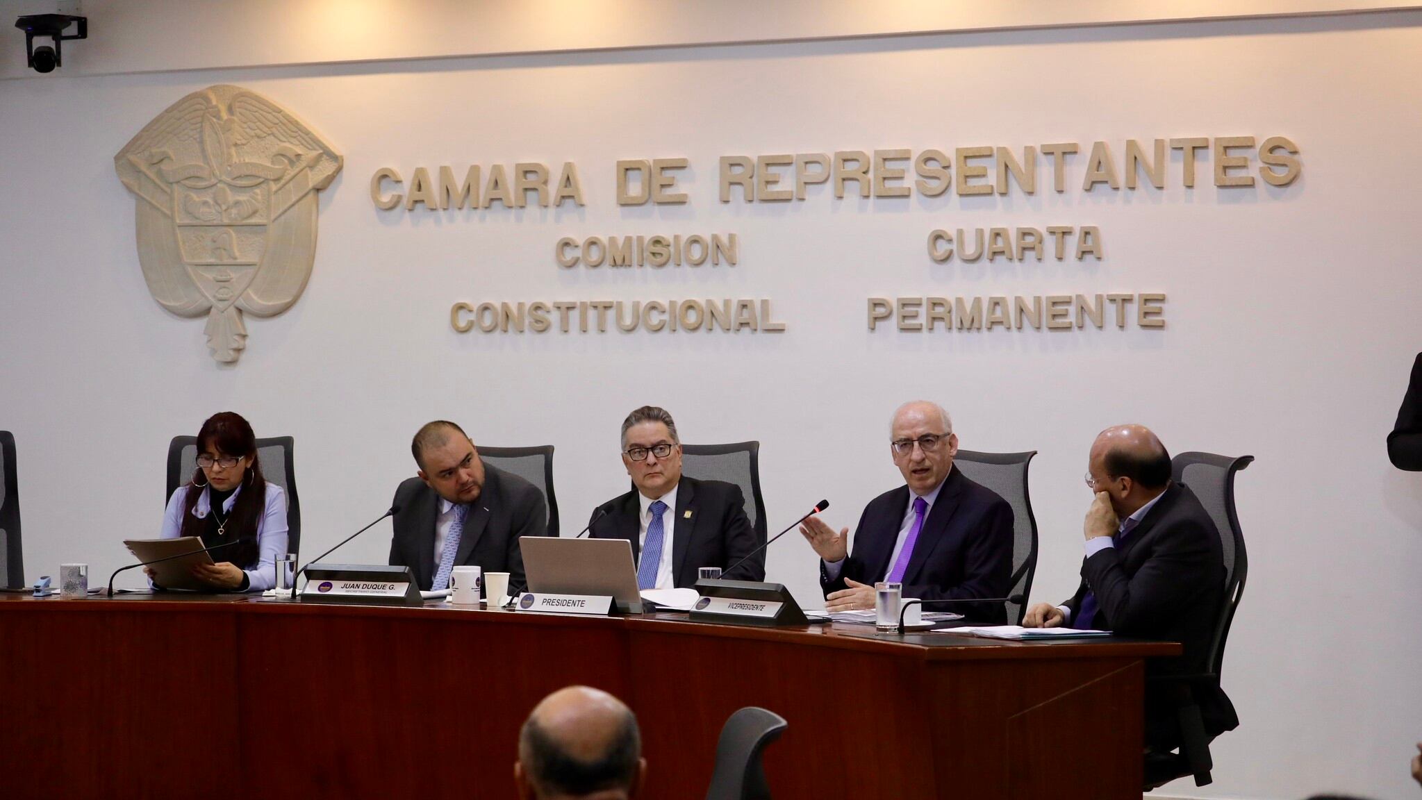 El gerente del Banco de la República pidió al Gobierno Petro que respete a sus codirectores.