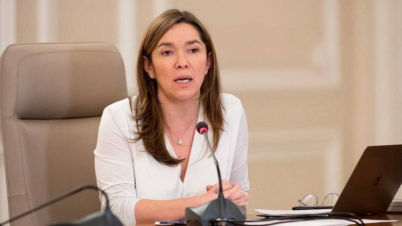 Renunció la ministra de Minas, María Fernanda Suárez.