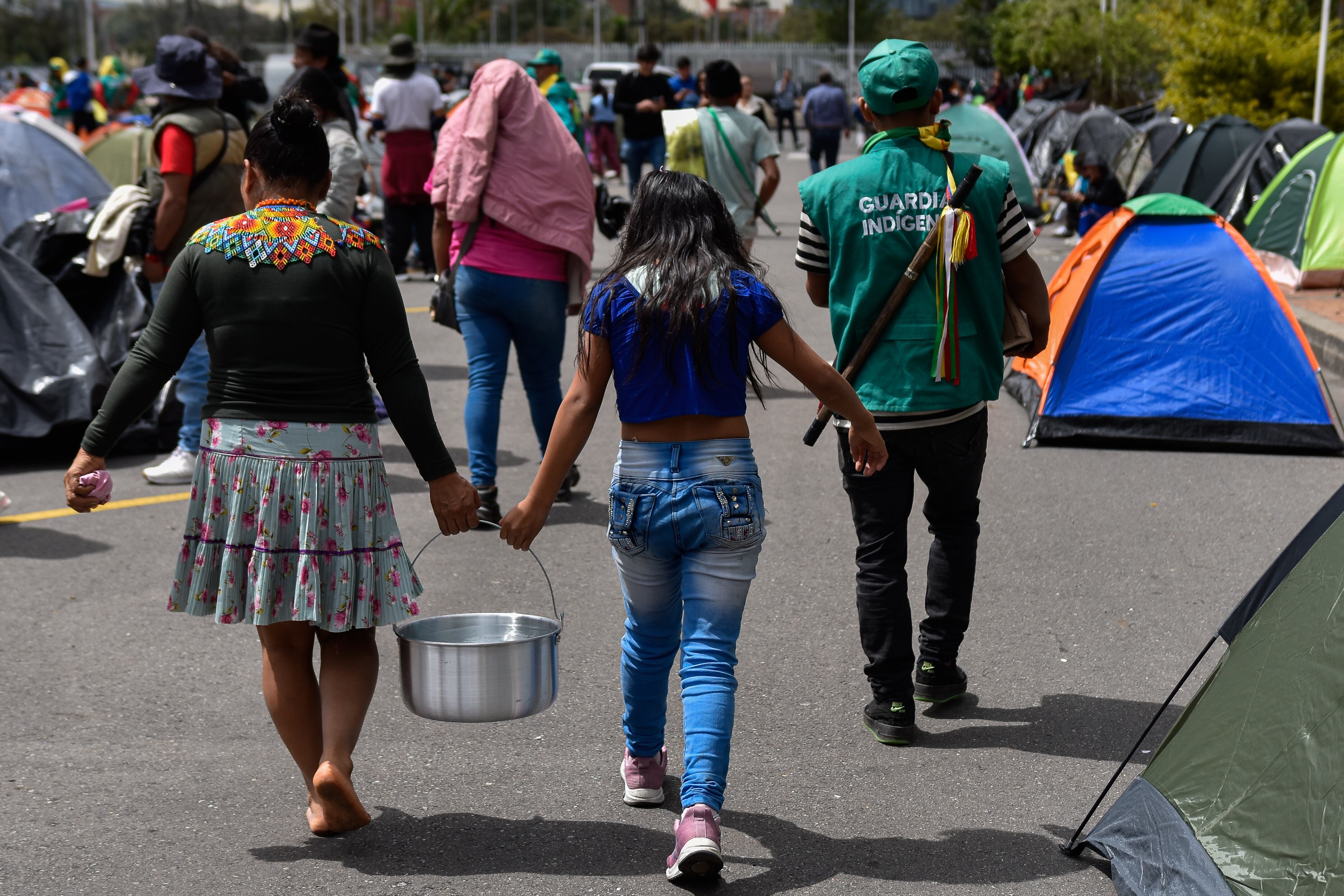 El trasfondo de esta nueva movilización radica en las condiciones de vulnerabilidad que enfrenta la comunidad emberá.