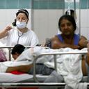 Entre las recomendaciones de los médicos para evitar el virus del H1N1 está la utilización de tapabocas por parte de los enfermos de gripa. También se aconseja lavarse las manos luego de estar en contacto con secreciones respiratorias.