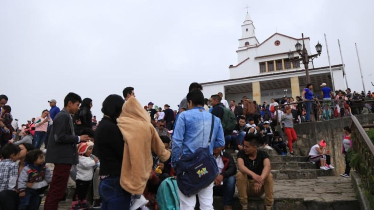 Visitantes en el Cerro de Monserrate