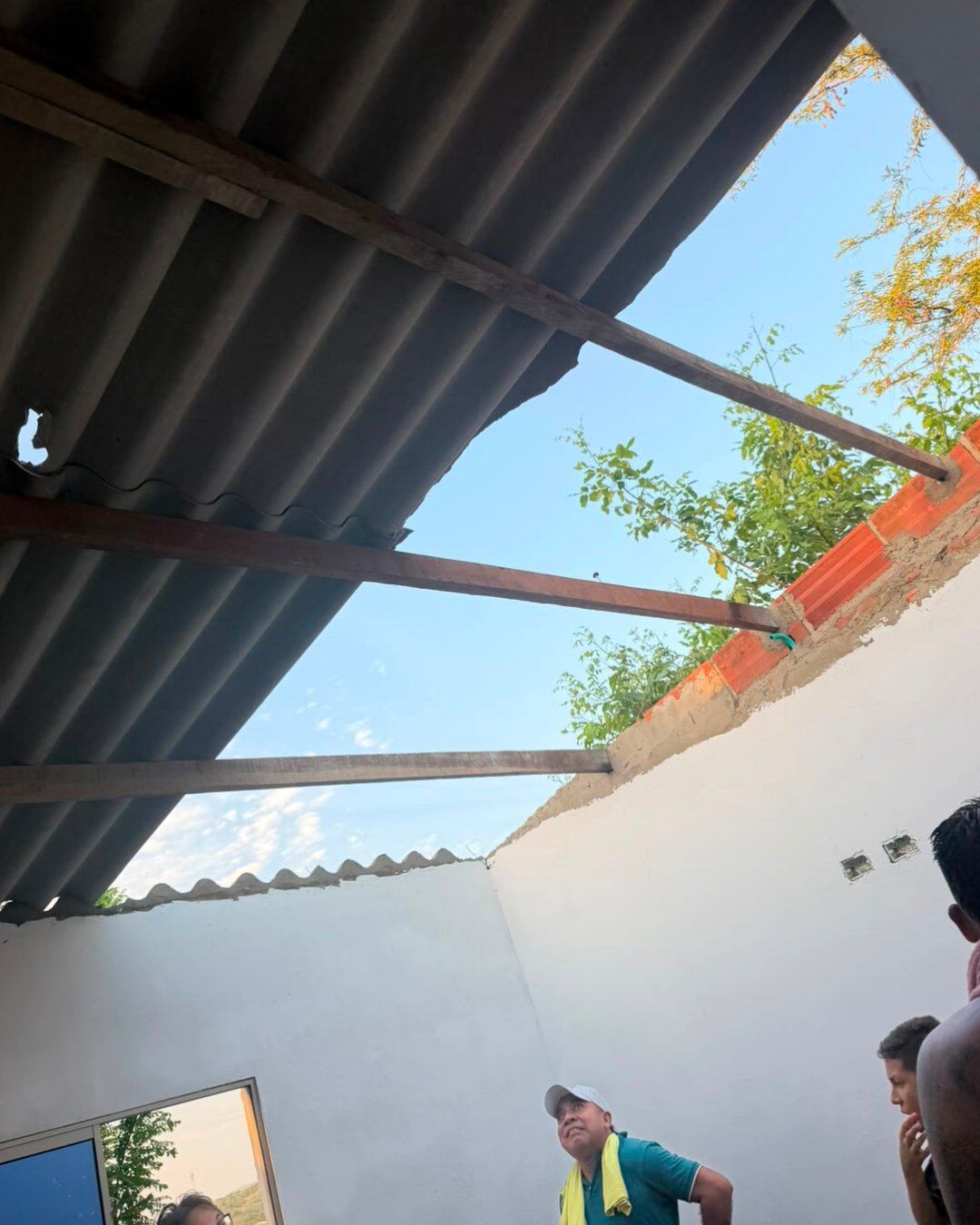 Vendaval causa daños en unas 300 viviendas en Juan de Acosta, Atlántico.