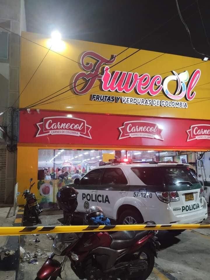 Un hombre llegó al lugar y disparó contra la víctima.