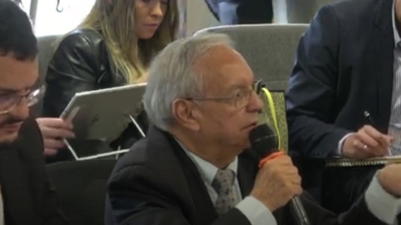 Ricardo Bonilla, ministro de Hacienda, en la Corte Constitucional