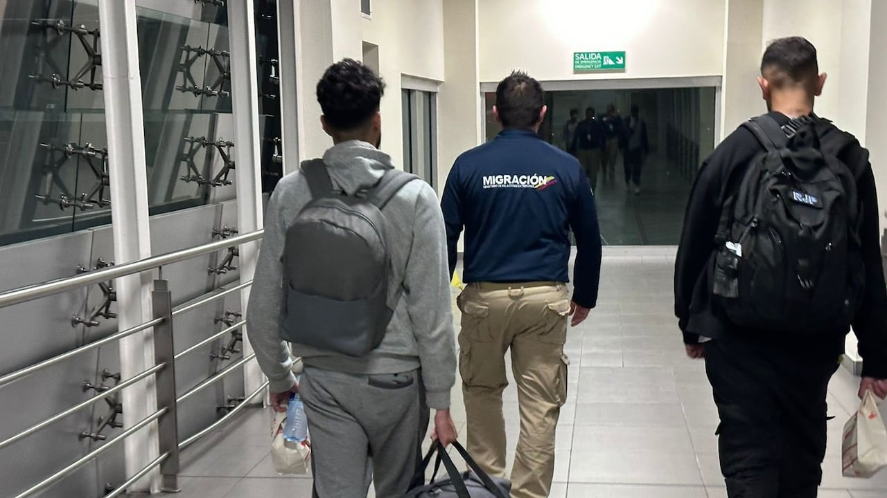 A los extranjeros se les interpuso una restricción para volver a Colombia.