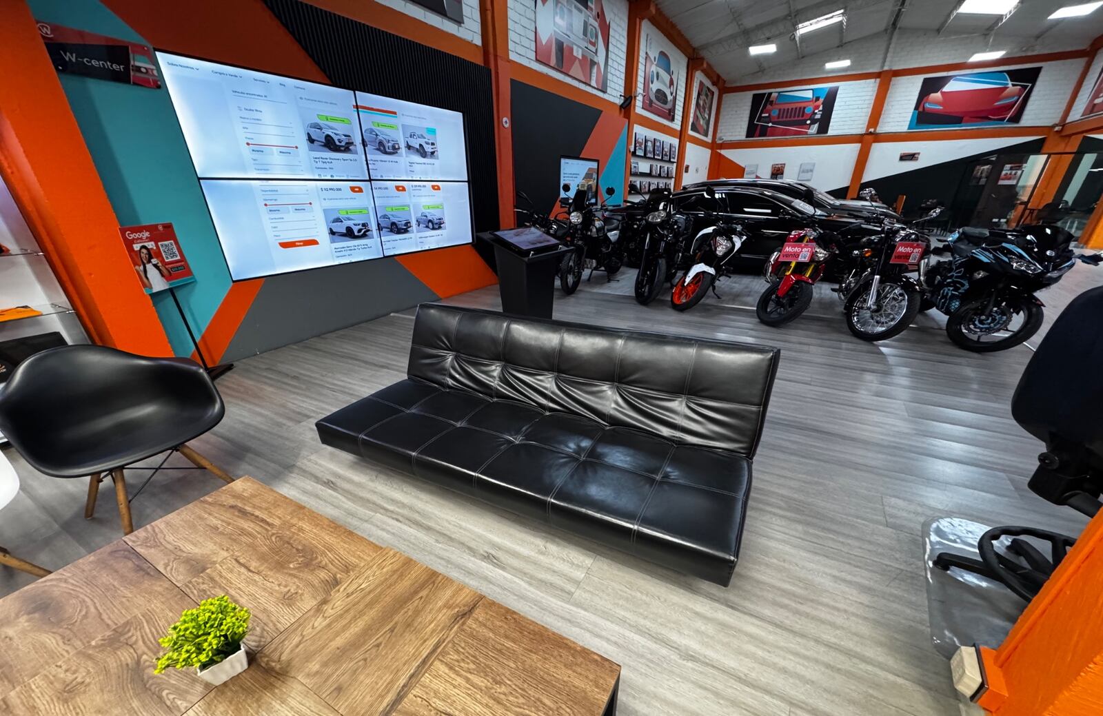 Expertos se reunieron para hablar del futuro de los carros usados en Colombia.