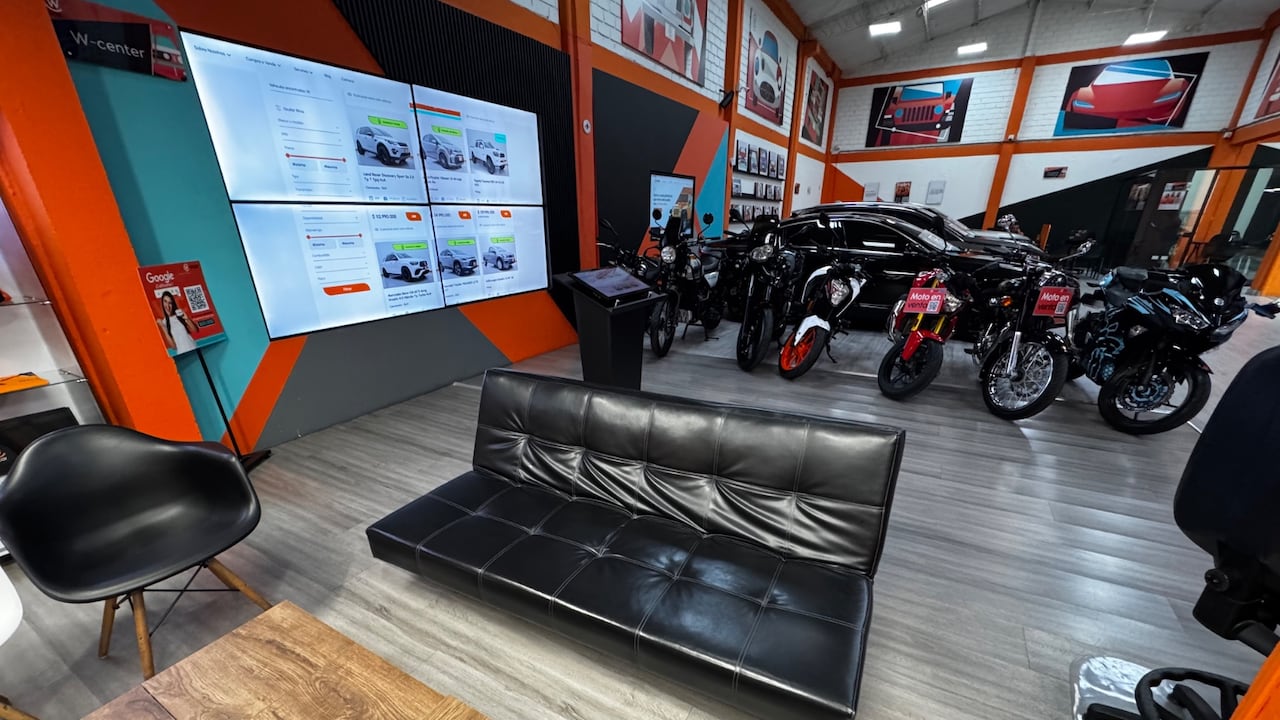 Expertos se reunieron para hablar del futuro de los carros usados en Colombia.