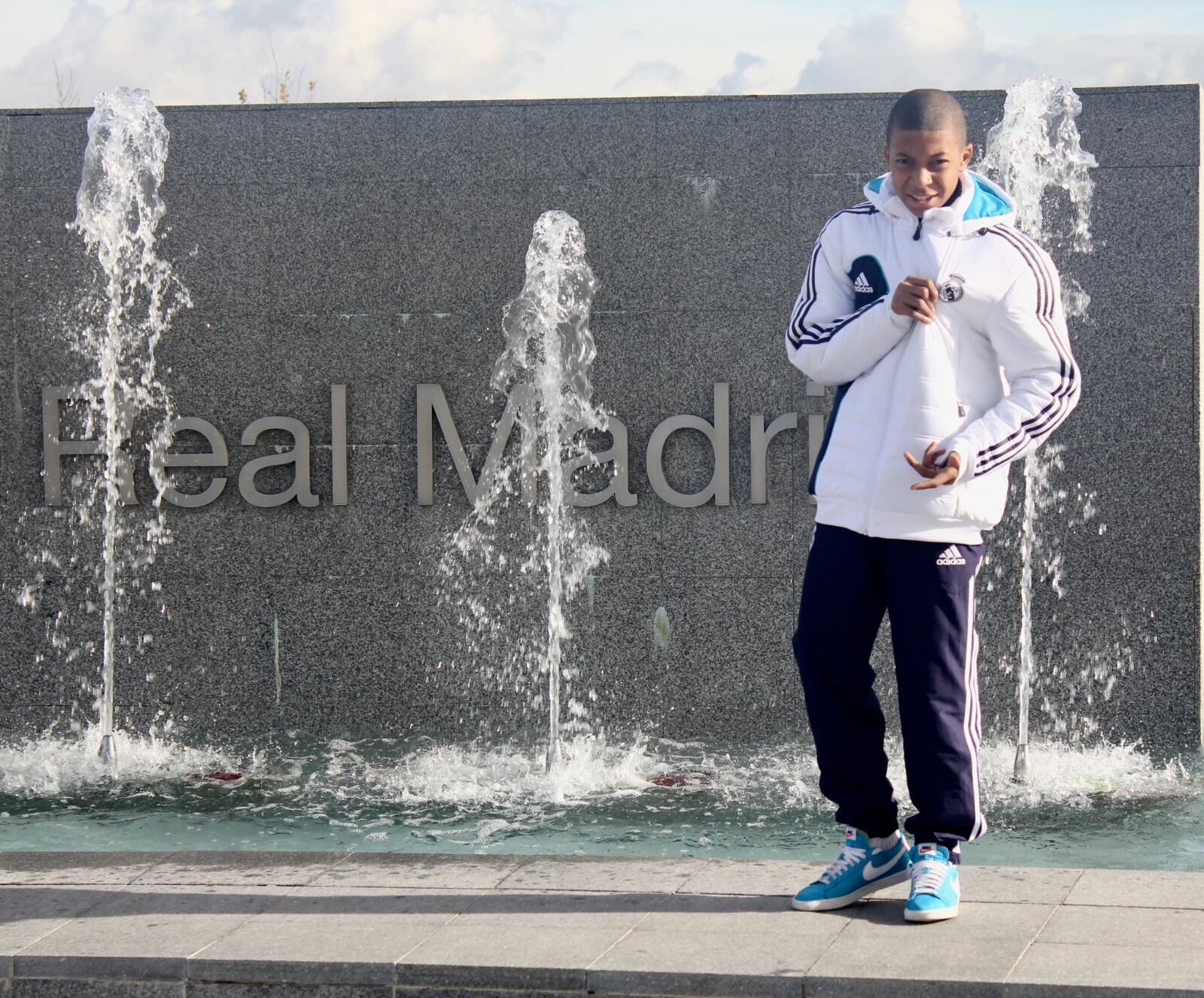 Kylian Mbappé publica inéditas fotos cuando era niño con prendas del Real Madrid. Incluso, acompañado de Cristiano Ronaldo.