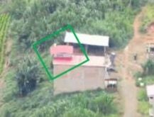 Grupos ilegales están colocan banderas blancas en casas de El Plateado, Cauca, como maniobra distractora para atacar la Fuerza Pública.