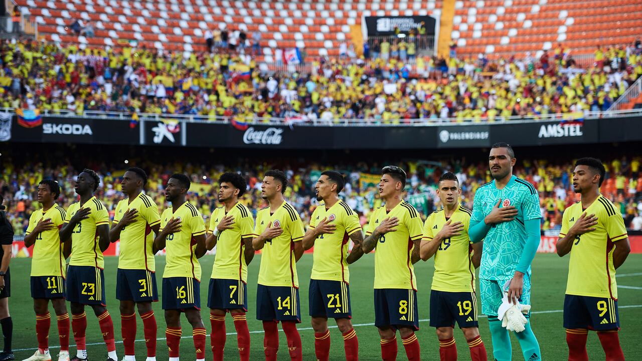 VALENCIA, SPAIN - JUNE 16: Colombia national team players prior to the International Friendly match between Colombia and Iraq at Estadio Mestalla on June 16, 2023 in Valencia, Spain. (Photo by Maria Jose Segovia/DeFodi Images via Getty Images)