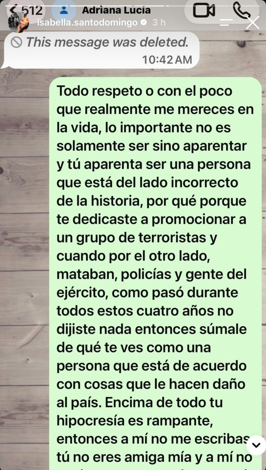 Isabella Santo Domingo contra Adriana Lucía