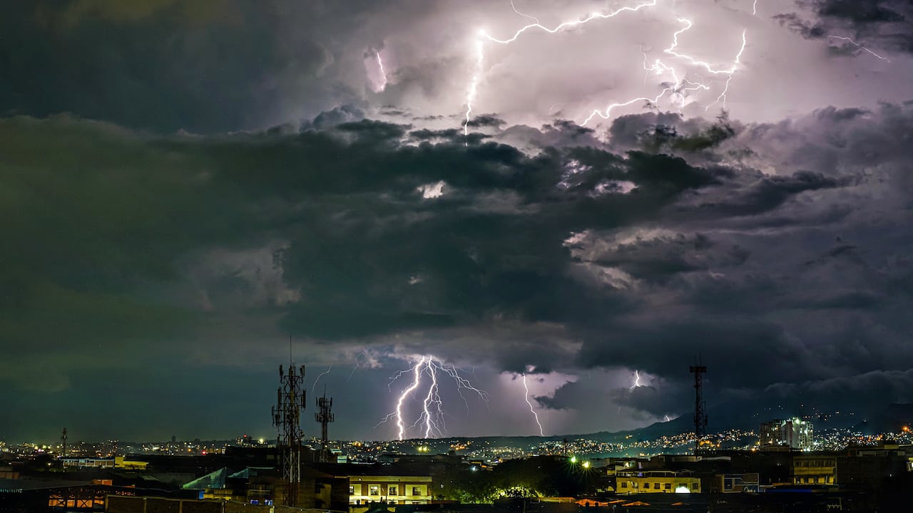Lluvias y tormentas eléctricas en Cali.