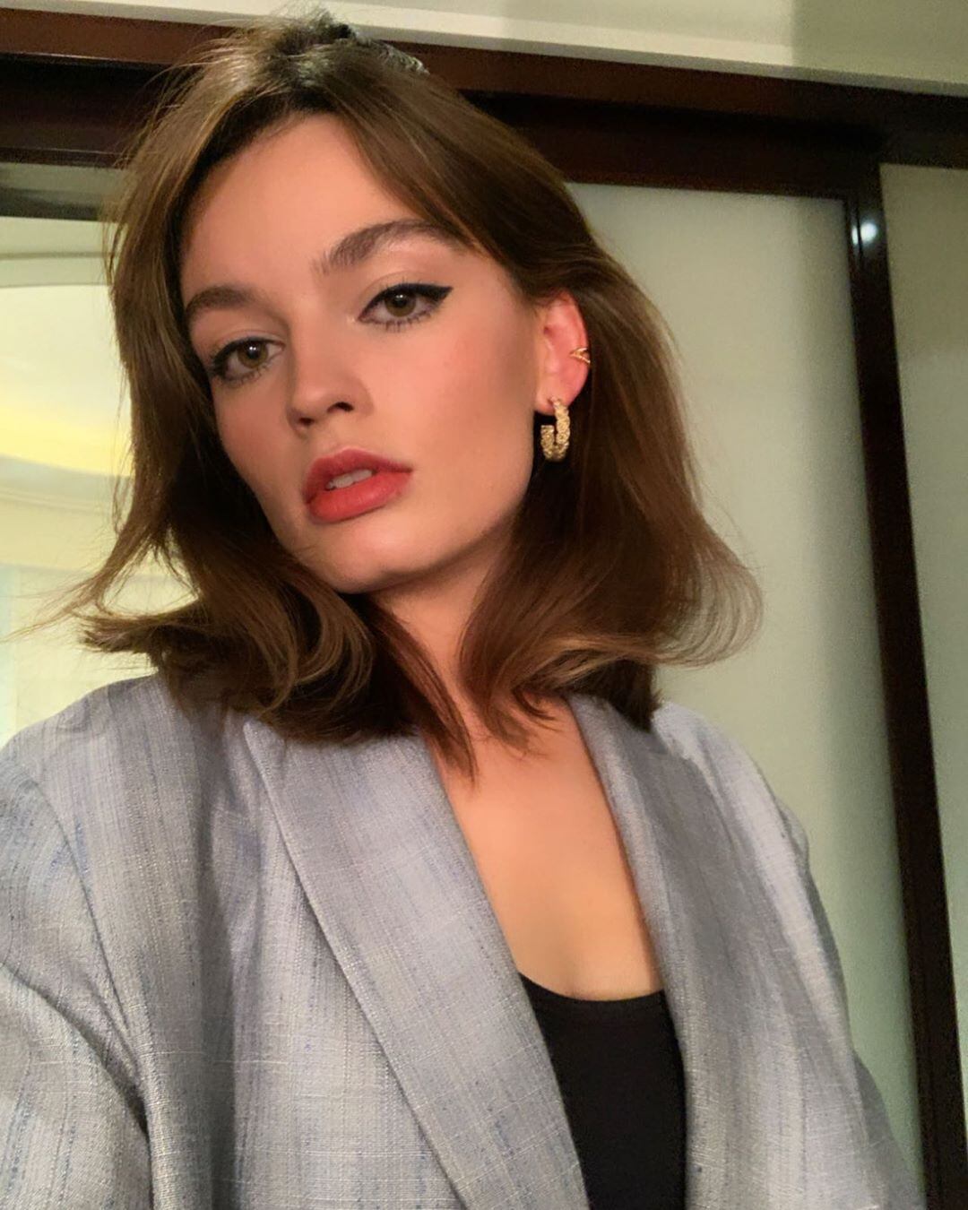 Emma Mackey, popular por su papel en 'Sex Education' es la favorita de DC para el papel de Lois Lane. Foto: Redes sociales.