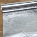 El papel aluminio en el colchón tiene grandes beneficios para dormir.