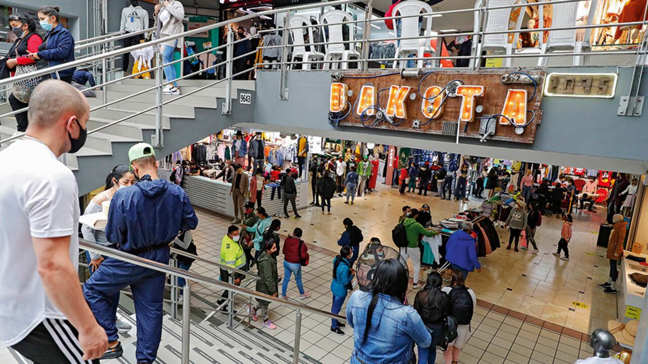 Los ingresos públicos para el presupuesto de 2022 provienen, en su mayoría, de los impuestos, que están menguados mientras que las familias siguen necesitando ayuda.