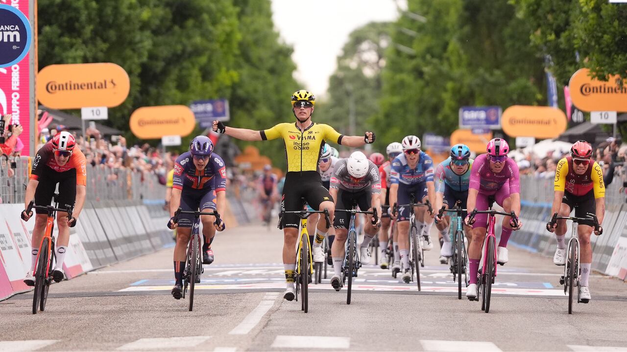 Olav Kooij dio la segunda victoria al Jumbo-Visma en el Giro de Italia 2025