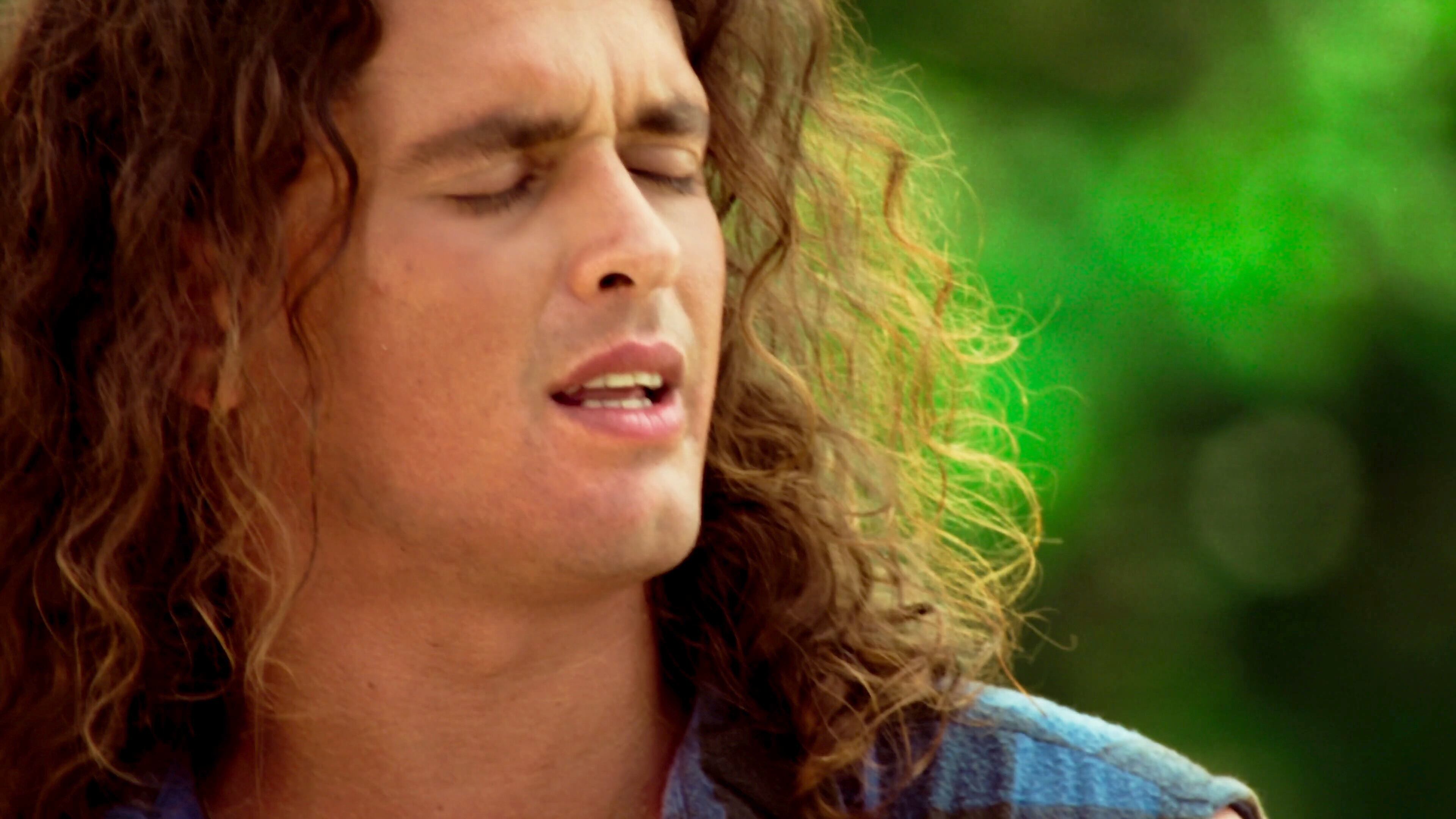 Este 2025 se cumplen 30 años del lanzamiento de su álbum La tierra del olvido. Carlos Vives prepara sorpresas en Santa Marta.