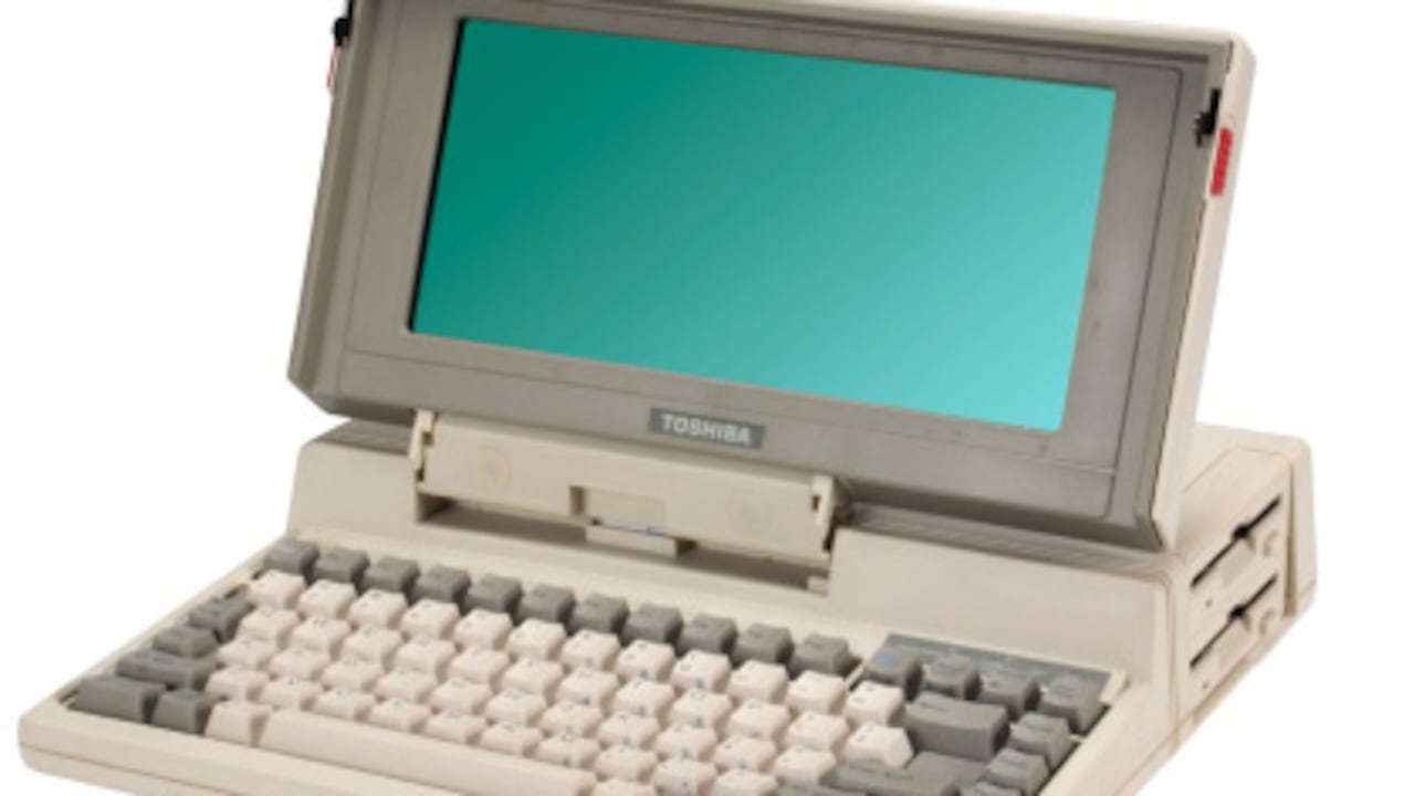 El T1100, de Toshiba, costaba hace 25 años más de 3.000 dólares y era menos potente que una calculadora de hoy.