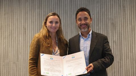 Constructora Bolívar recibió la validación de ICONTEC a su herramienta de medición de huella de carbono, desarrollada bajo la norma ISO 14067:2018.
