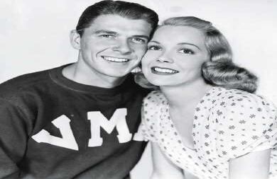 Ronald Reagan se divorció de su primera esposa , Jane Wyman, cuatro años antes de casarse con Nancy Davis.  