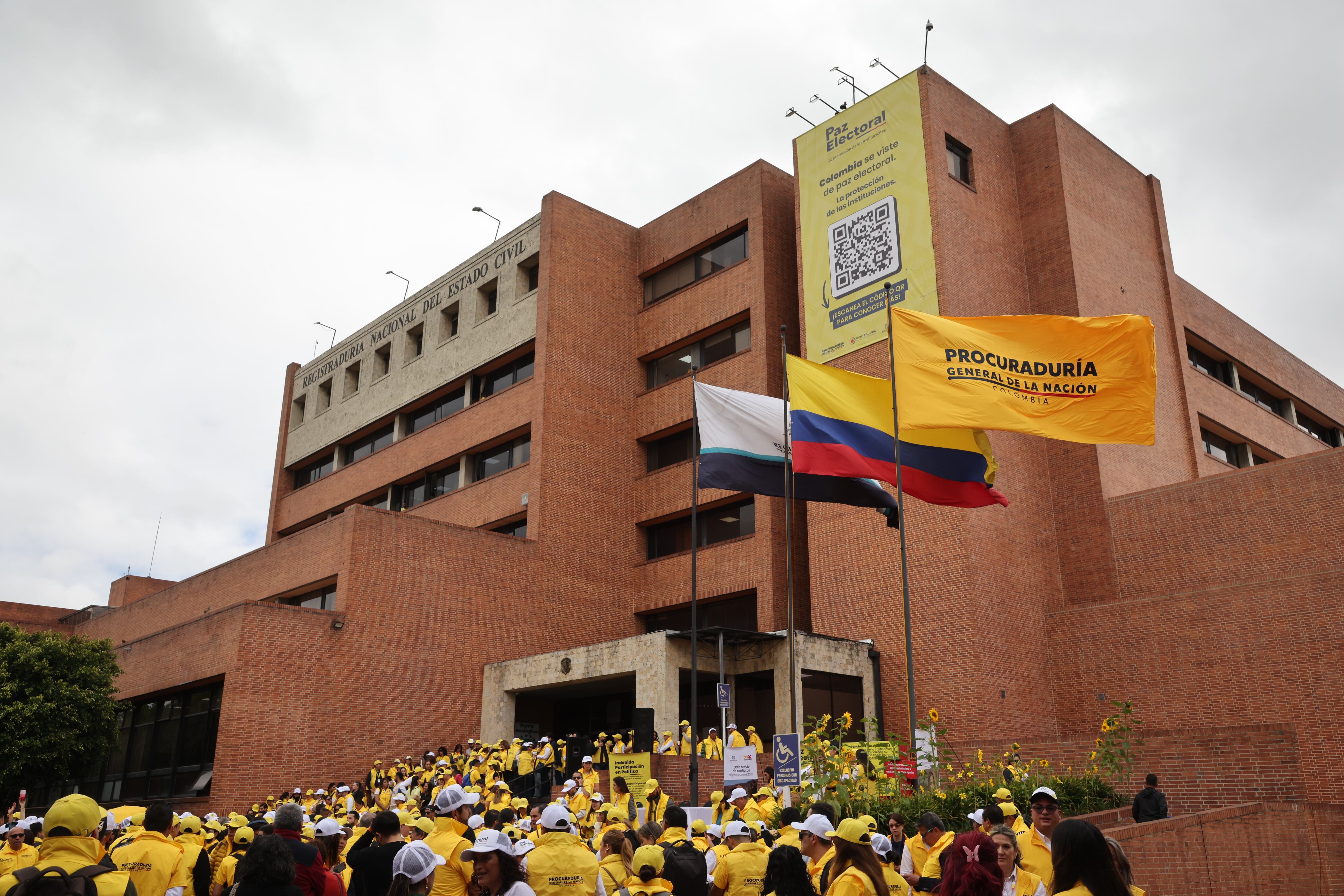Procuraduría  General de la Nación
Registraduría Nacional del Estado Civil.
