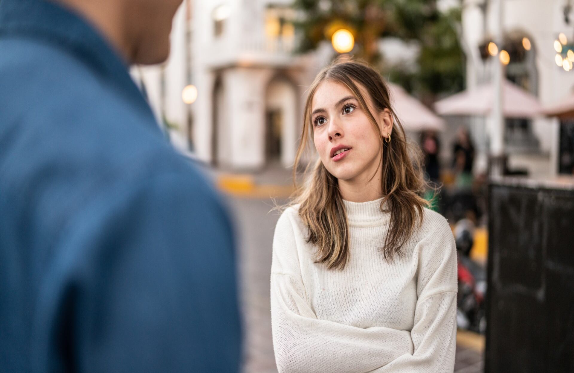 Versículos de la Biblia para tranquilizar a una persona enojada.