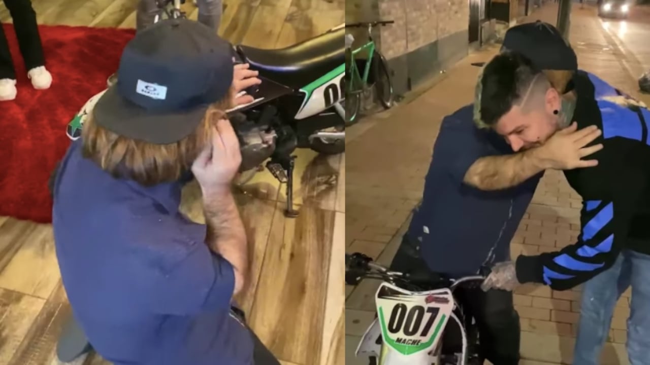 El hombre de baja estatura trabaja normalmente por el sector de la Calle 85 en Bogotá, exactamente en Rappi, y su herramienta de trabajo era una bicicleta.