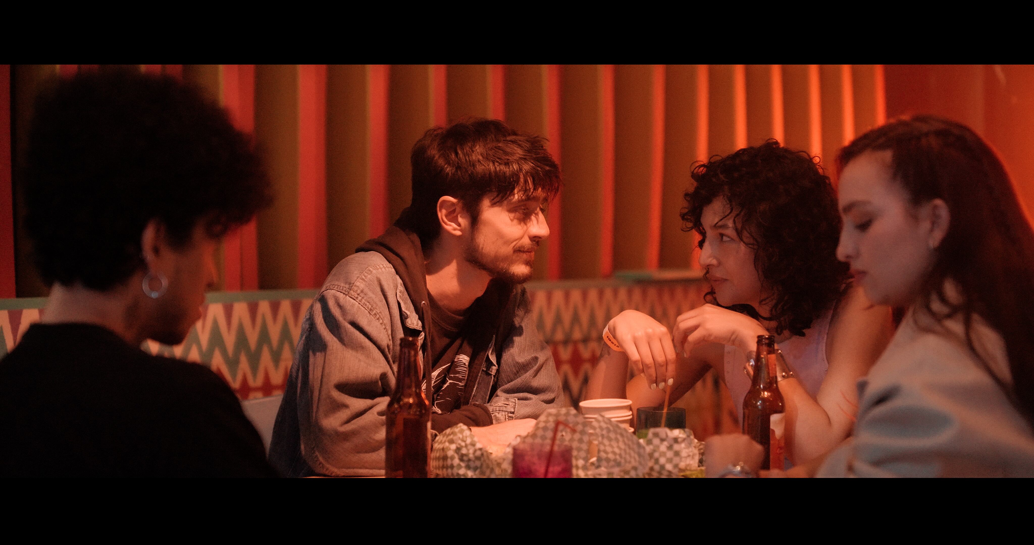 ENEMIGO EN EL ESPEJO