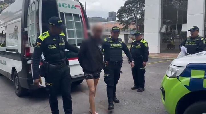 El delincuente fue capturado y puesto a disposición de las autoridades competentes.