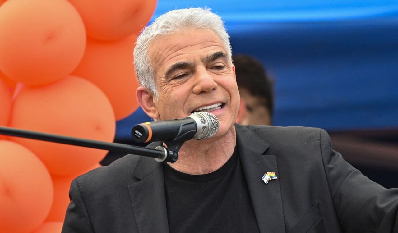 Yair Lapid es un opositor de las políticas de Netanyahu, pero estará en el gobierno de emergencia