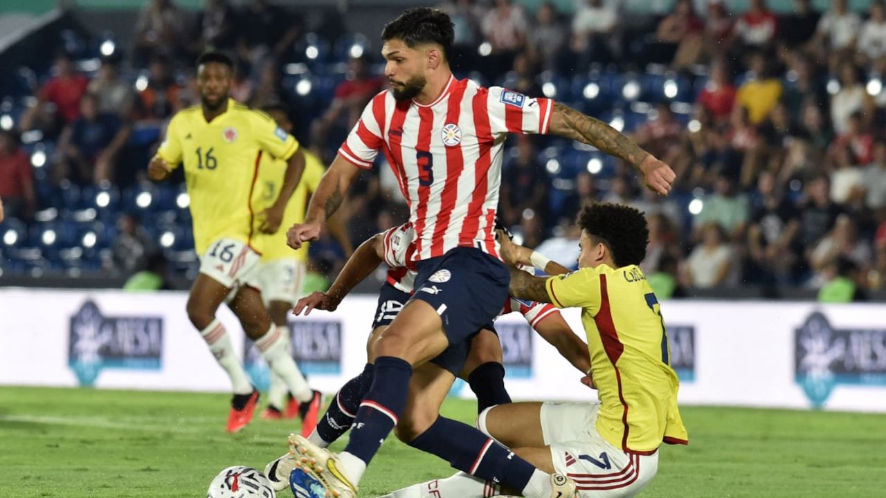 Un penal "no" y otro "sí" para Colombia.