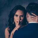 Detectar si alguien gusta de usted en secreto no siempre es fácil.