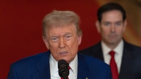 El presidente de Estados Unidos, Donald Trump, pronuncia un discurso a la nación acompañado por el vicepresidente J.D. Vance, el secretario de Estado Marco Rubio y el secretario de Defensa Pete Hegseth desde la Casa Blanca el 21 de junio de 2025 en Washington