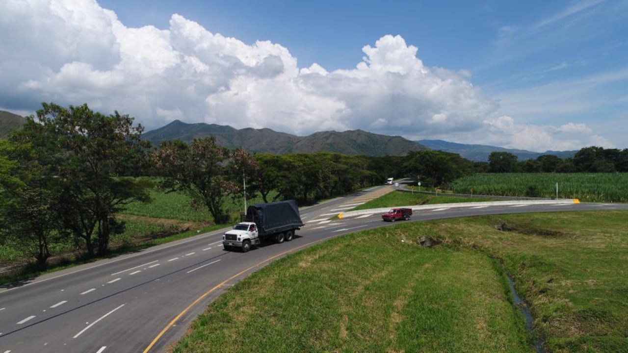 Arrancaron las obras de la nueva malla vial en el vial del Valle.