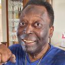 Pelé, con una sonrisa, desde su casa en Sao Paulo (Brasil)