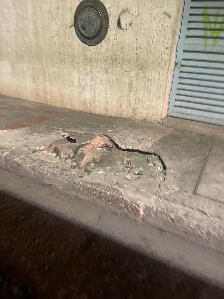 Las aceras destruidas es otra de las preocupaciones.