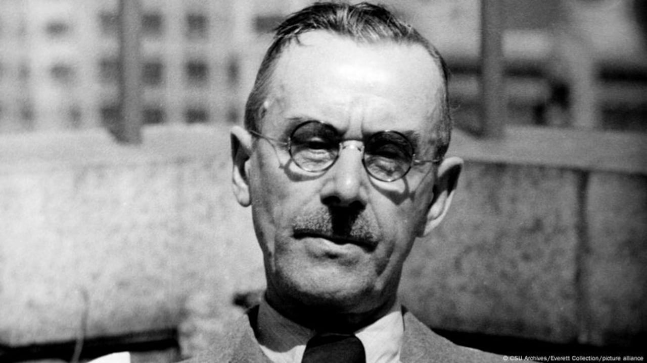 Los nazis le retiraron a Thomas Mann la ciudadanía alemana.